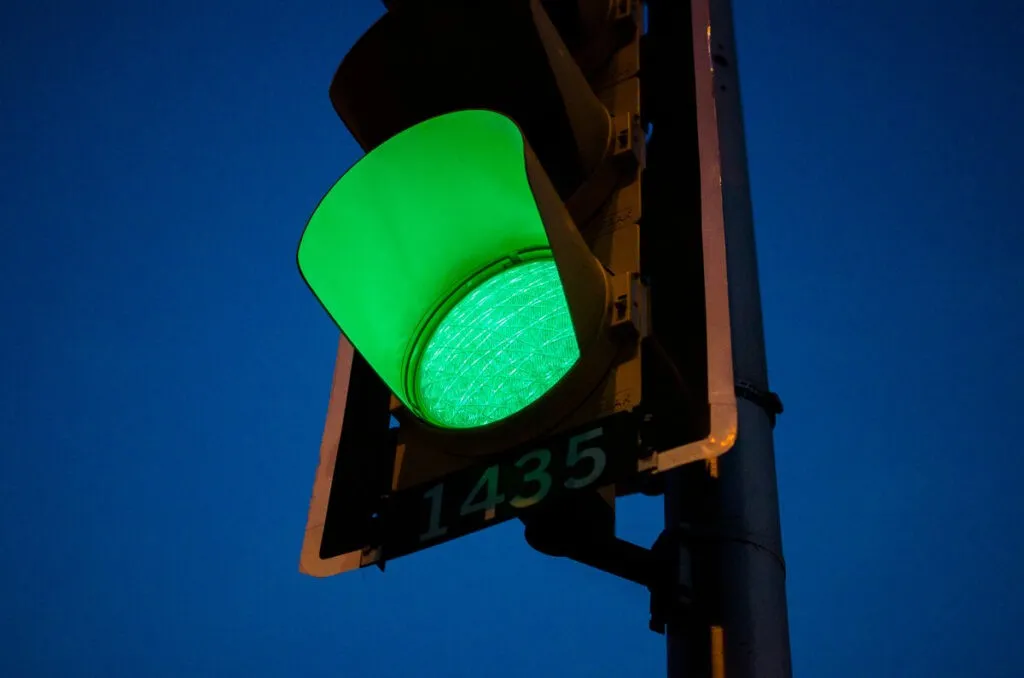 green traffic light